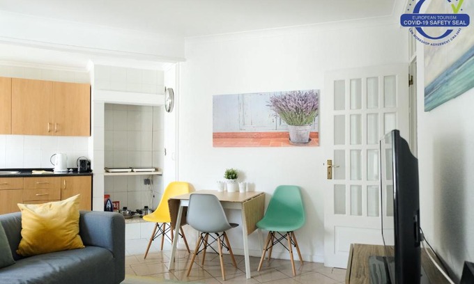 Olivais Apartamento | Olive Grove Apartment by Trip2Portugal