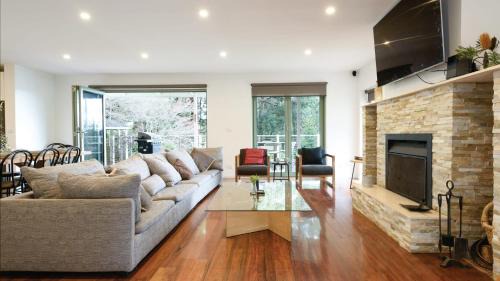 Musk Casa | Olive Grove