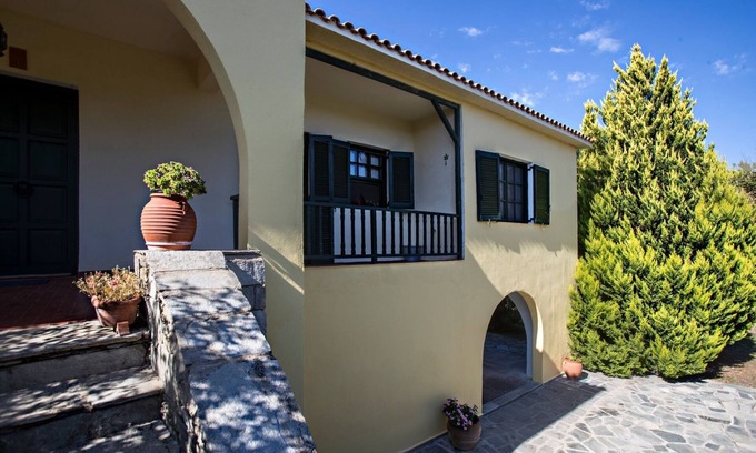 Nikita Casa | Olive, sea and sunset villa!