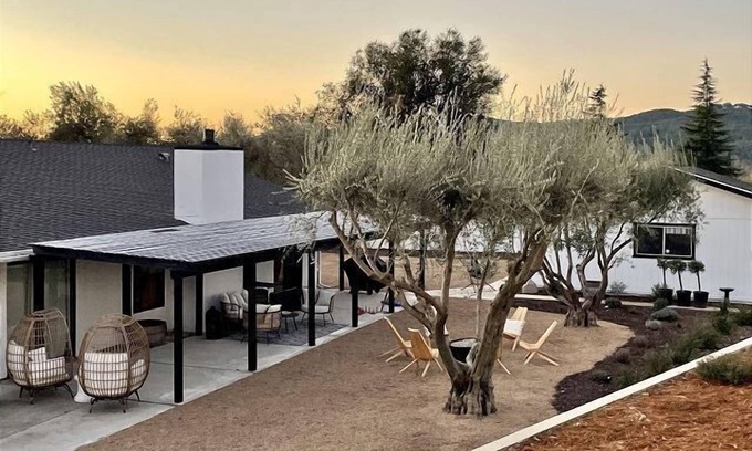 Templeton Casa | Olive & Stone - Near Wineries