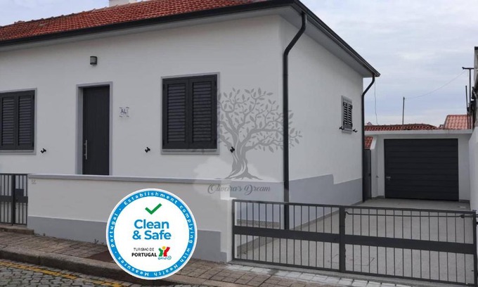 Aguas Santas Casa | Oliveira's Dream - Stay Good, Feel Good
