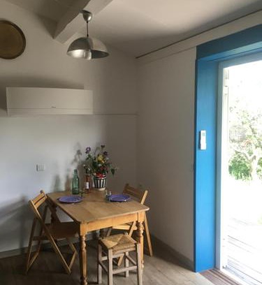Corconne Casa | OLIVER