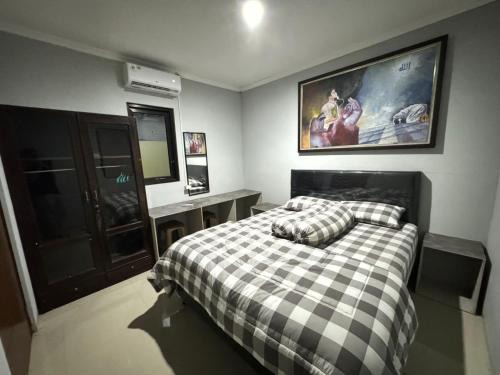 Bangunjiwo Casa | Omah Putih Homestay Jogja