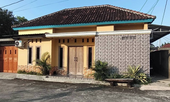 Wonosari Casa | Omah Warih Homestay