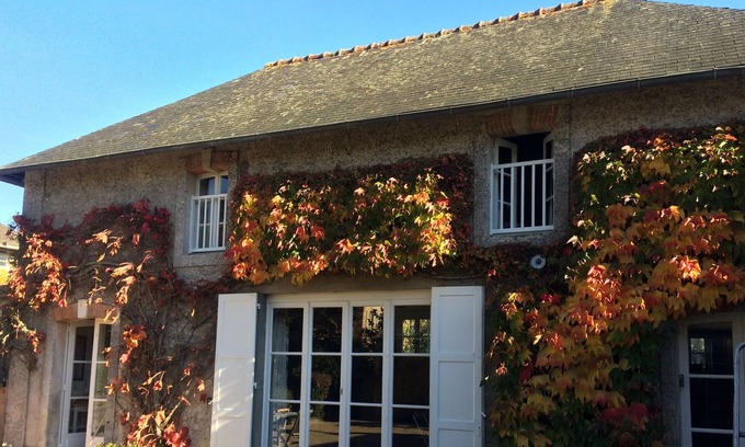 Sainte-Honorine-des-Pertes Casa | Omaha Beach house and annex: 12 people