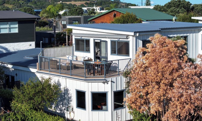 Omaha Casa | Omaha Beach House - Omaha Holiday Home