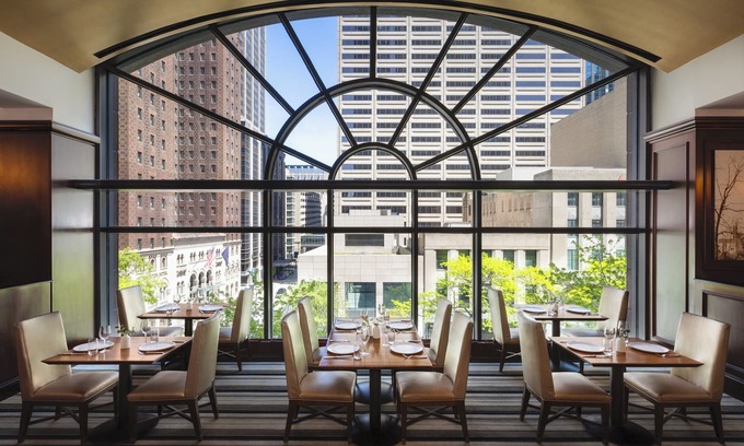Near North Side Hotel | Omni Chicago Hotel