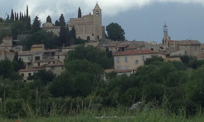 Saint-Michel-l'Observatoire Casa | On a Luberon hillside, a bright, spacious village house with great views.