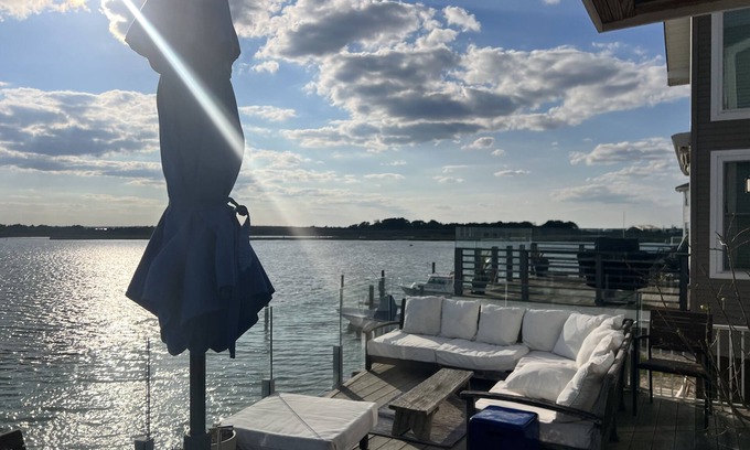 Manahawkin Casa | Bay House con enormes vistas, terraza estilo lounge, cocina de chef y tema náutico