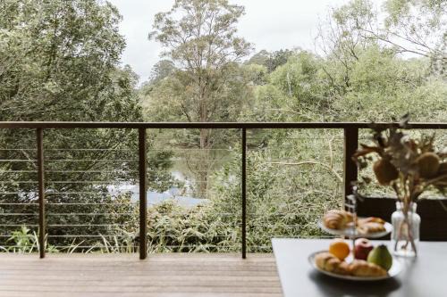North Maleny Casa | "On Burgum Pond" Cottages