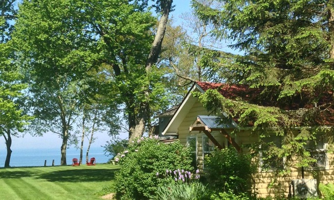 Fennville Cabaña | En el lago Michigan, Bright, Light & Airy Summer Haven, magníficas vistas, playa de arena
