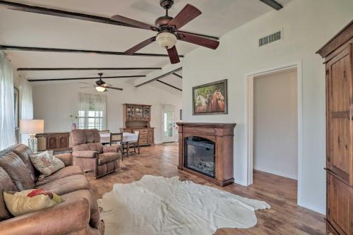 Carmine Casa | On Scenic 60-Acre Farm Carmine Cottage with Porch