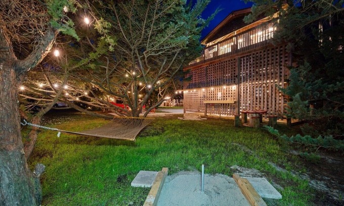 Salvo Casa | On Special, Oceanside, Less Than 500ft to Beach, Hot Tub, Yard, & Decks