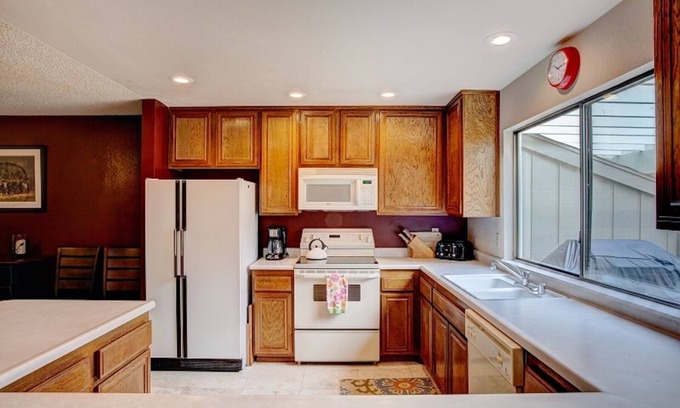 Plumas Eureka Estates Casa | On the 4th Green 2 bedroom Town Home - 102 Ponderosa Drive