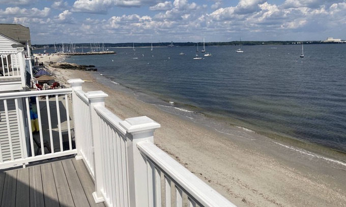 Niantic Casa | On the beach amazing views... welcome to your happy place!