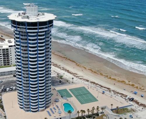 Daytona Beach Shores Apartamento | On the Beach-2/Br 2/Bath, 26th floor! Spectacular views of Ocean & River