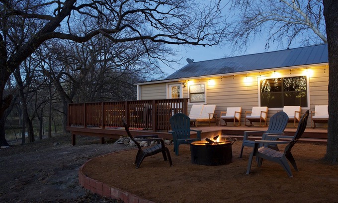 Leakey Cabaña | On the Frio River
