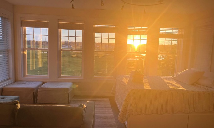 Wells Beach Casa | On the marsh Wells Beach house, 3 min walk to beach & convenient to everything!