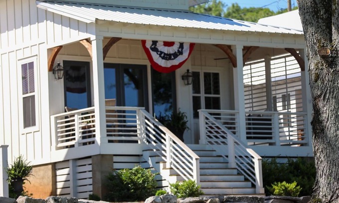 Guntersville Casa | On The Rocks at River Rocks Plantation