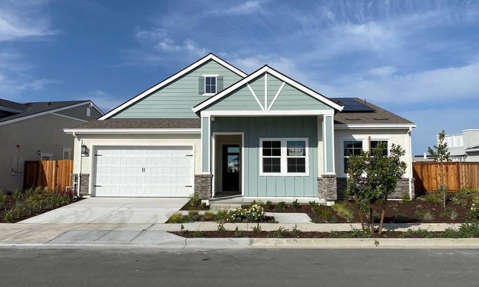Bethel Island Casa | On the water! Beautiful 3 bedroom Bethel Island house- single story