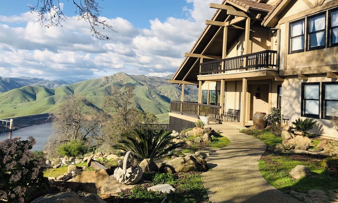 Lemon Cove Casa | On top of the world!!