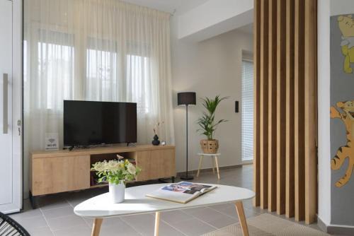 Kokkini Chani Apartamento | Onar Elegant Beachside Home