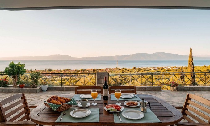 Xylokastro-Evrostina Casa | Onar Zin Seabliss - Mike Poolside Getaway