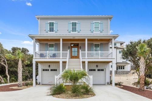 Atlantic Beach Casa | Once Upon a Tide home