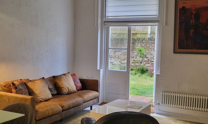 Hove Apartamento | One Bed Garden Flat in Hove with Free Parking