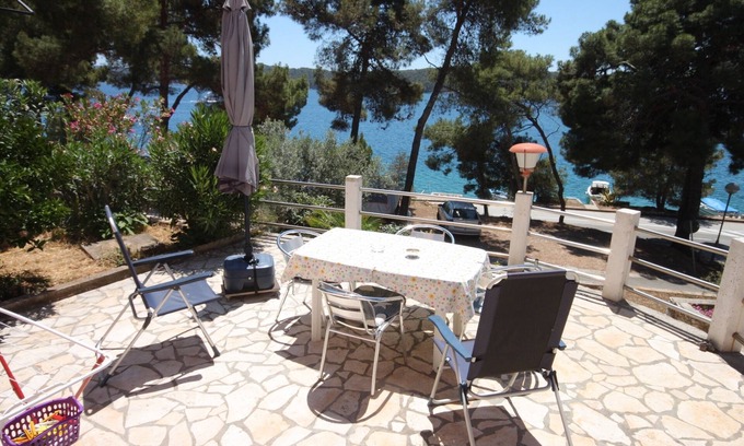 Cove Murtar Apartamento | Apartamento de una habitación con terraza y vista al mar Mali Losinj, Losinj (A-2489-a)