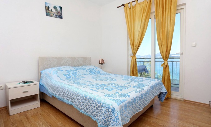 Putnikovic Apartamento | Apartamento de una habitación en la playa Zuronja, Peljesac (A-10137-b)