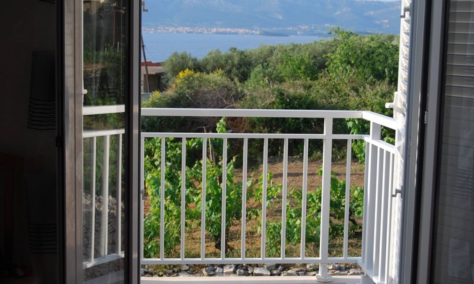 Vela Glavica Apartamento | Apartamento de una habitación con balcón y vista al mar Lumbarda, Korcula (A-12839-b)