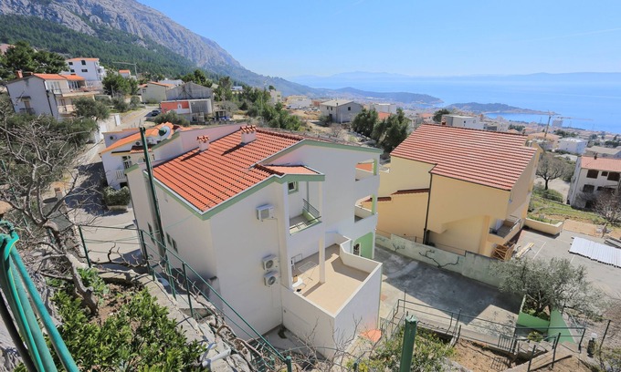 Veliko Brdo Apartamento | Apartamento de una habitación con balcón y vista al mar Makarska (A-18213-a)