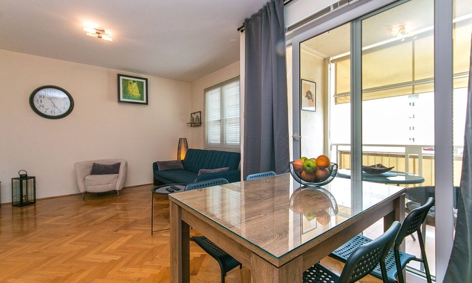 Istok Apartamento | Apartamento de una habitación con un balcon Makarska (A-19637-a)