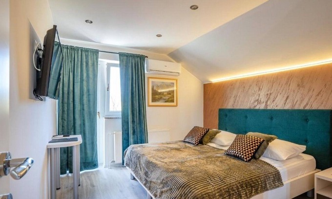 Seliste Dreznicko Apartamento | One bedroom apartment with terrace Seliste Dreznicko, Plitvice (A-21127-a)