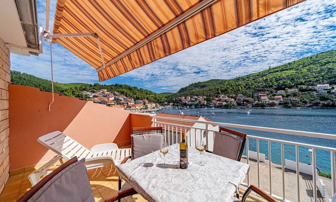 Brna Apartamento | Apartamento de una habitación con terraza y vista al mar Brna, Korcula (A-10057-c)