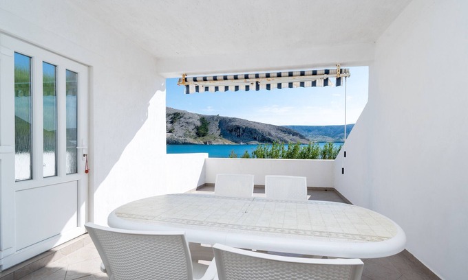 Metajna Apartamento | Apartamento de una habitación en la playa Metajna, Pag (A-6395-b)