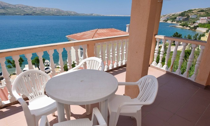 Metajna Apartamento | Apartamento de una habitación en la playa Metajna, Pag (A-6522-g)