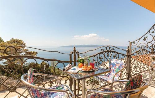 Bratus Apartamento | One-Bedroom Apartment In Krvavica