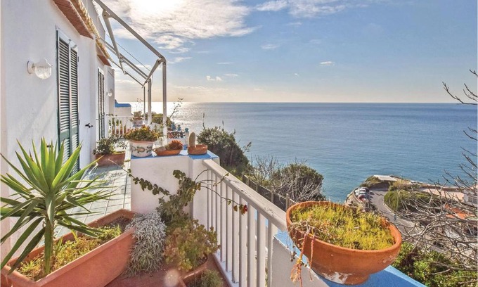 Sant'Angelo Apartamento | One-Bedroom Apartment In Santangelo Dischia