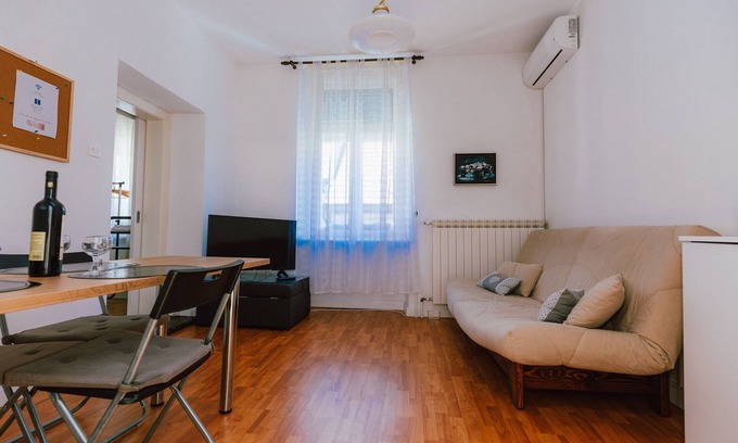 Vransko Apartamento | One Bedroom Apartment in Vransko at Moto Museum
