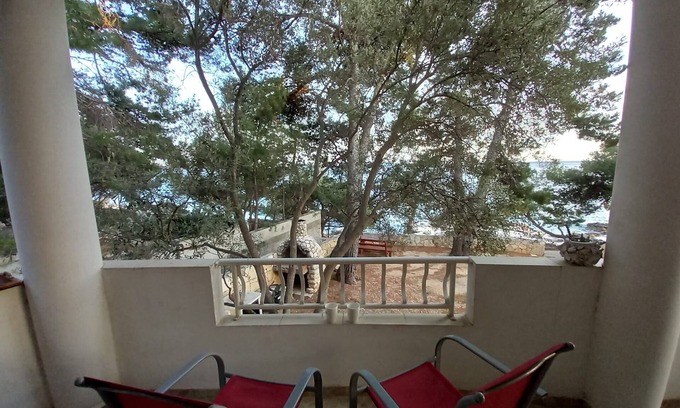 Ivan Dolac Apartamento | Apartamento de una habitación en la playa Ivan Dolac, Hvar (A-21269-c)