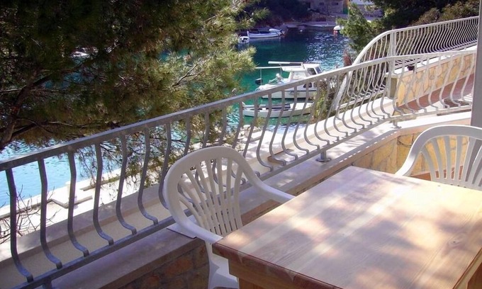 Cove Basina (Jelsa) Apartamento | Apartamento de una habitación en la playa Basina, Hvar (A-4599-g)