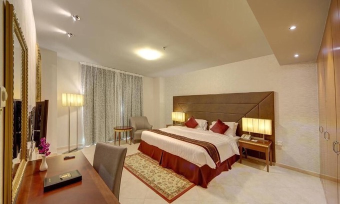 Al Mankhool Hotel | One Bedroom Apartment Near by Day To Day Al Karama
