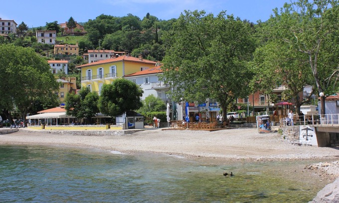 Ika Apartamento | Apartamento de una habitación en la playa Ika, Opatija (A-3426-a)