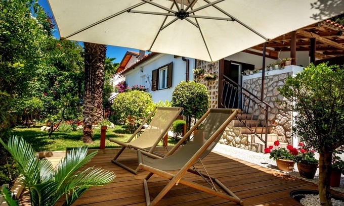 Artatore Apartamento | Apartamento de una habitación con una terraza Artatore, Losinj (A-8020-a)