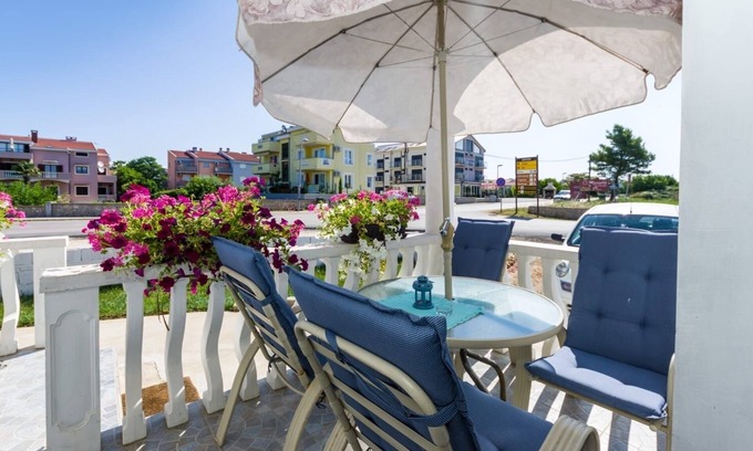 Zaton Apartamento | Apartamento de una habitación con una terraza Zaton, Zadar (A-15000-d)