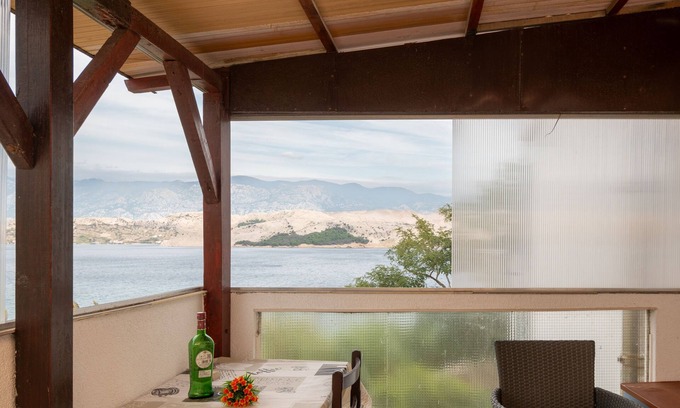 Zrce Apartamento | Apartamento de una habitación con terraza y vista al mar Sveti Marko, Pag (A-21654-a)