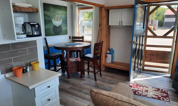 North Bay Cabaña | One bedroom, close to everything.... trout lake north bay