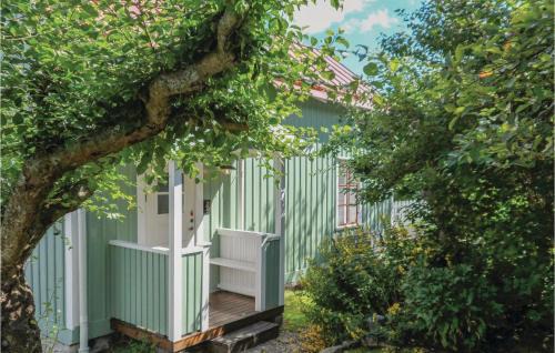 Jonkoping Casa | One-Bedroom Holiday Home In Jonkoping